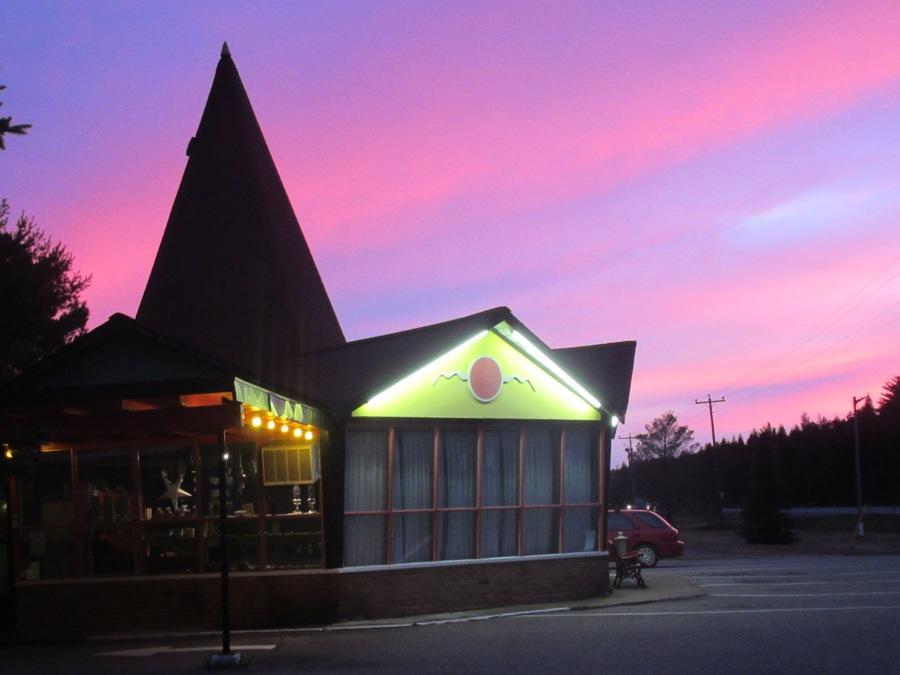 Red Top Motor Inn Iron Bridge Exterior photo